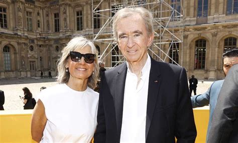 bernard arnault philanthropy.